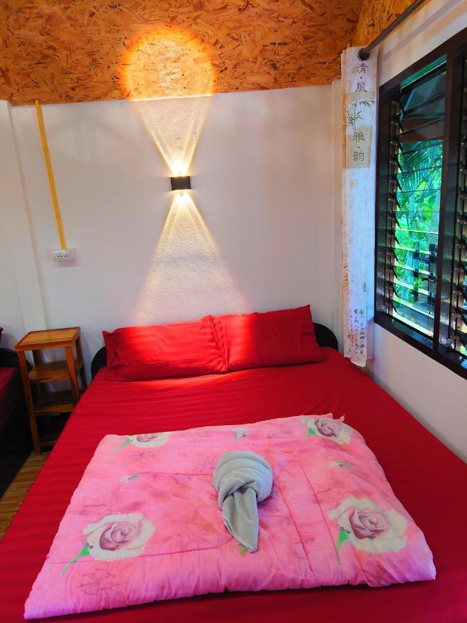 บ้านดินโฮมสเตย์ ปางอุ๋ง Ban Huai Makhuea Som Екстер'єр фото